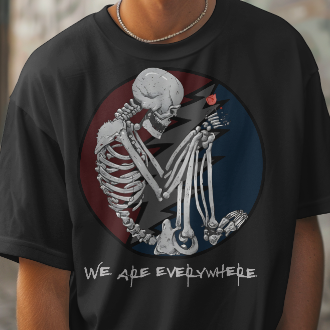 Man wearing black t-shirt with grateful dead design