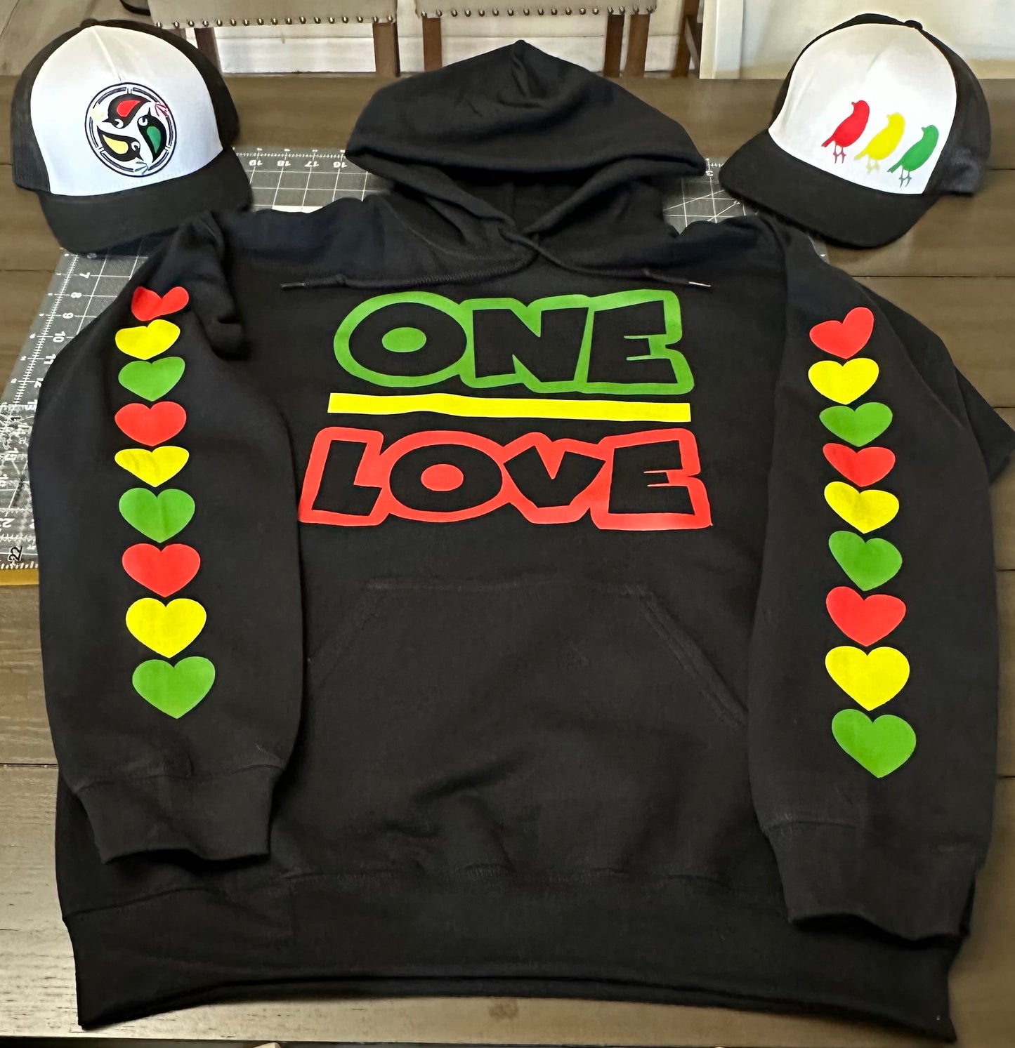 One Love Reggae Hearts Unisex Heavy Blend Hoodie