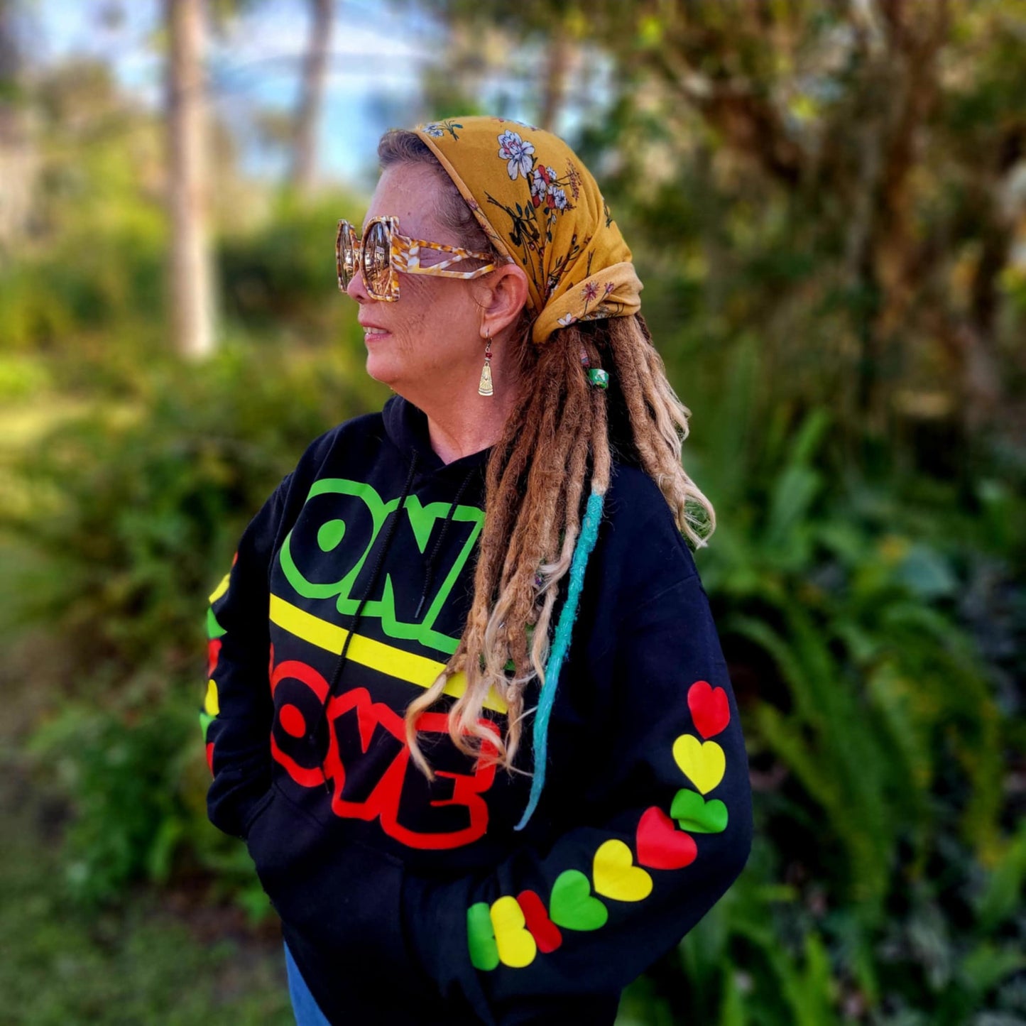 One Love Reggae Hearts Unisex Heavy Blend Hoodie